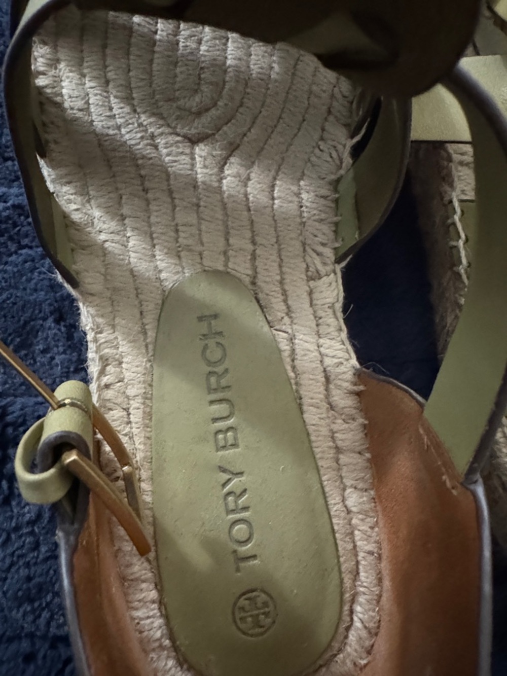 TORY BURCH Women’s Leather platform fisherman sandals in pistachio green - Picture 6 of 12